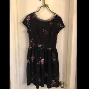 ❌NOT FOR SALE Black floral cap sleeve dress